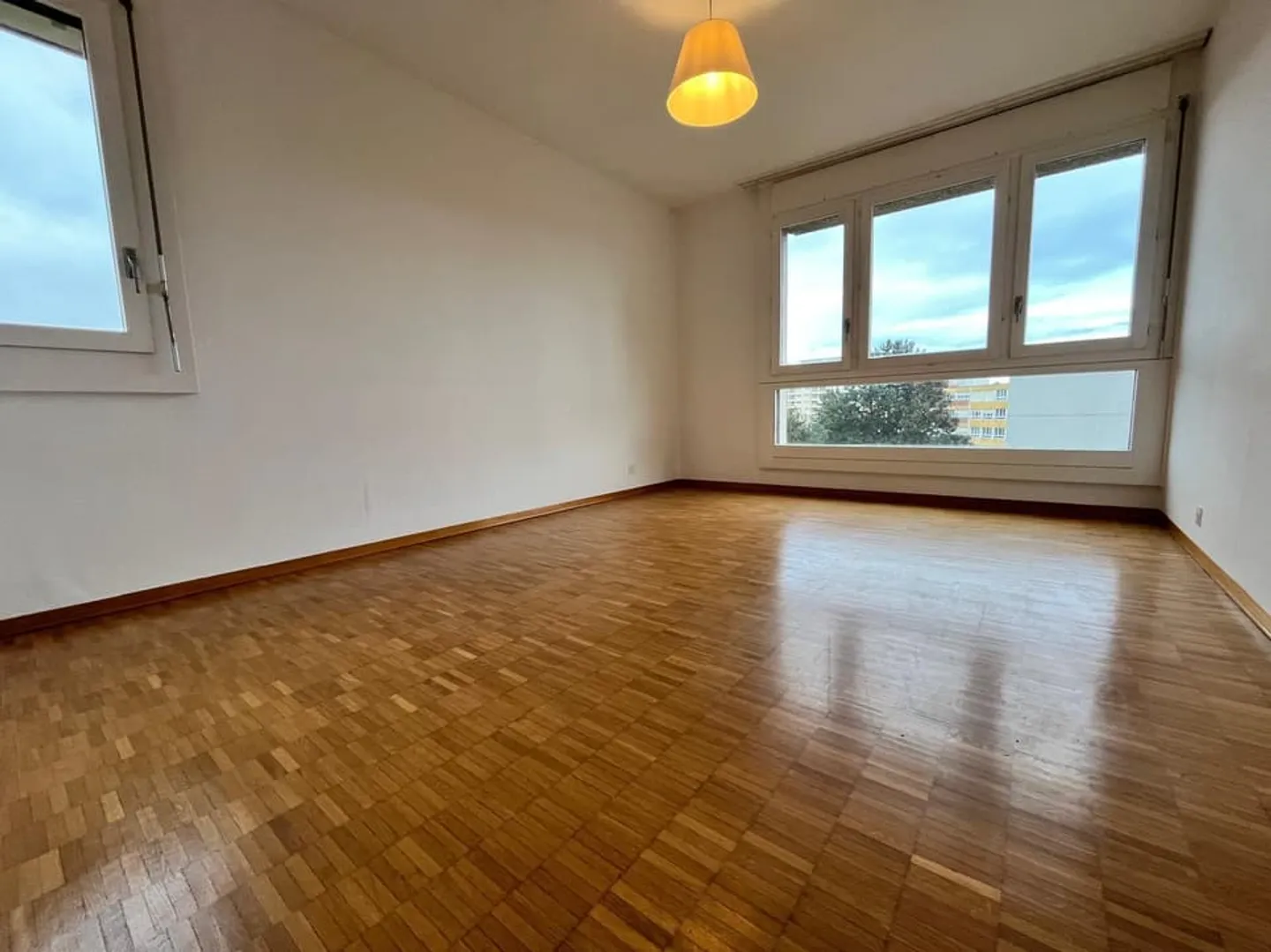 Exklusives Angebot? Renovierte 4-Zimmer-Wohnung, 177 m² PPE, Panoramablick 180 auf der 7. Etage (Meyrin) - Foto 10 von 13
