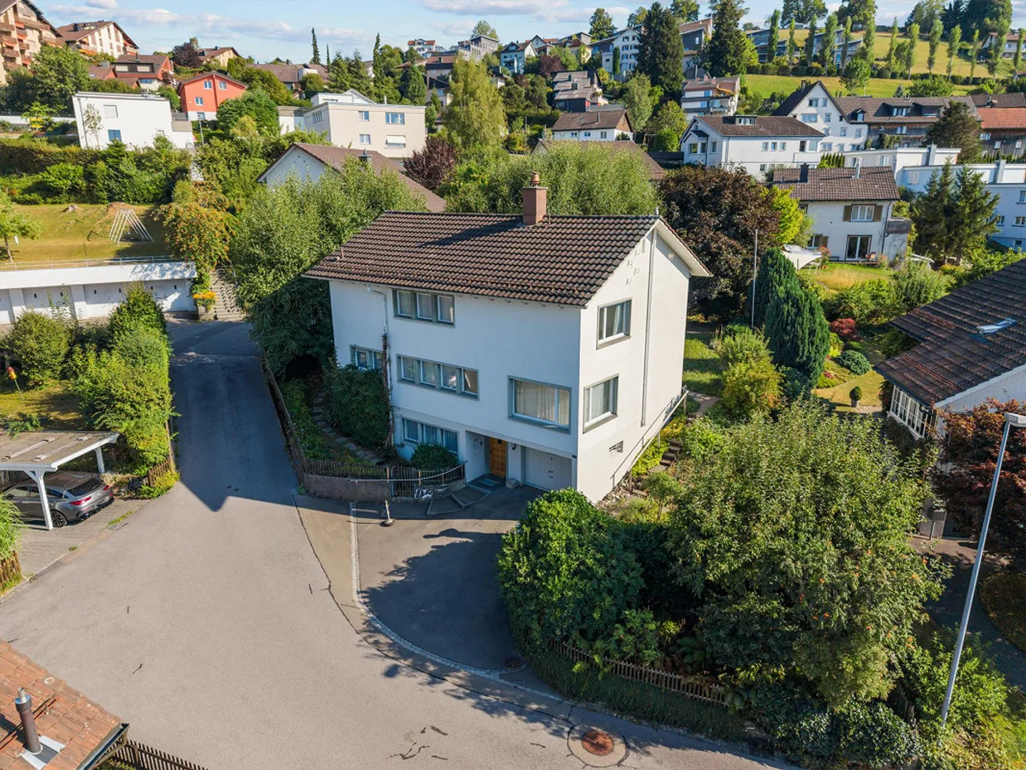 Charmantes Einfamilienhaus mit Garten - Foto 1 von 16