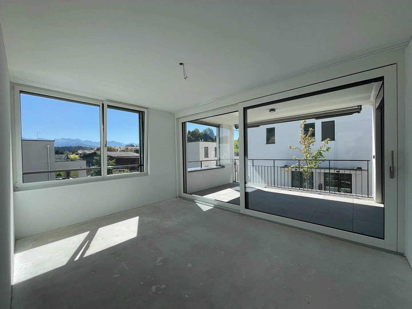 NOUVEAU: Maison individuelle spacieuse, moderne et lumineuse! - Photo 5 sur 21
