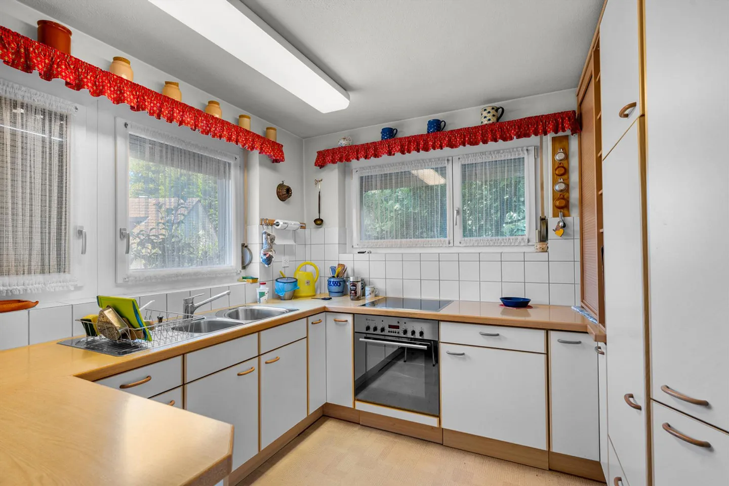 Charmantes Einfamilienhaus mit Garten - Foto 6 von 16