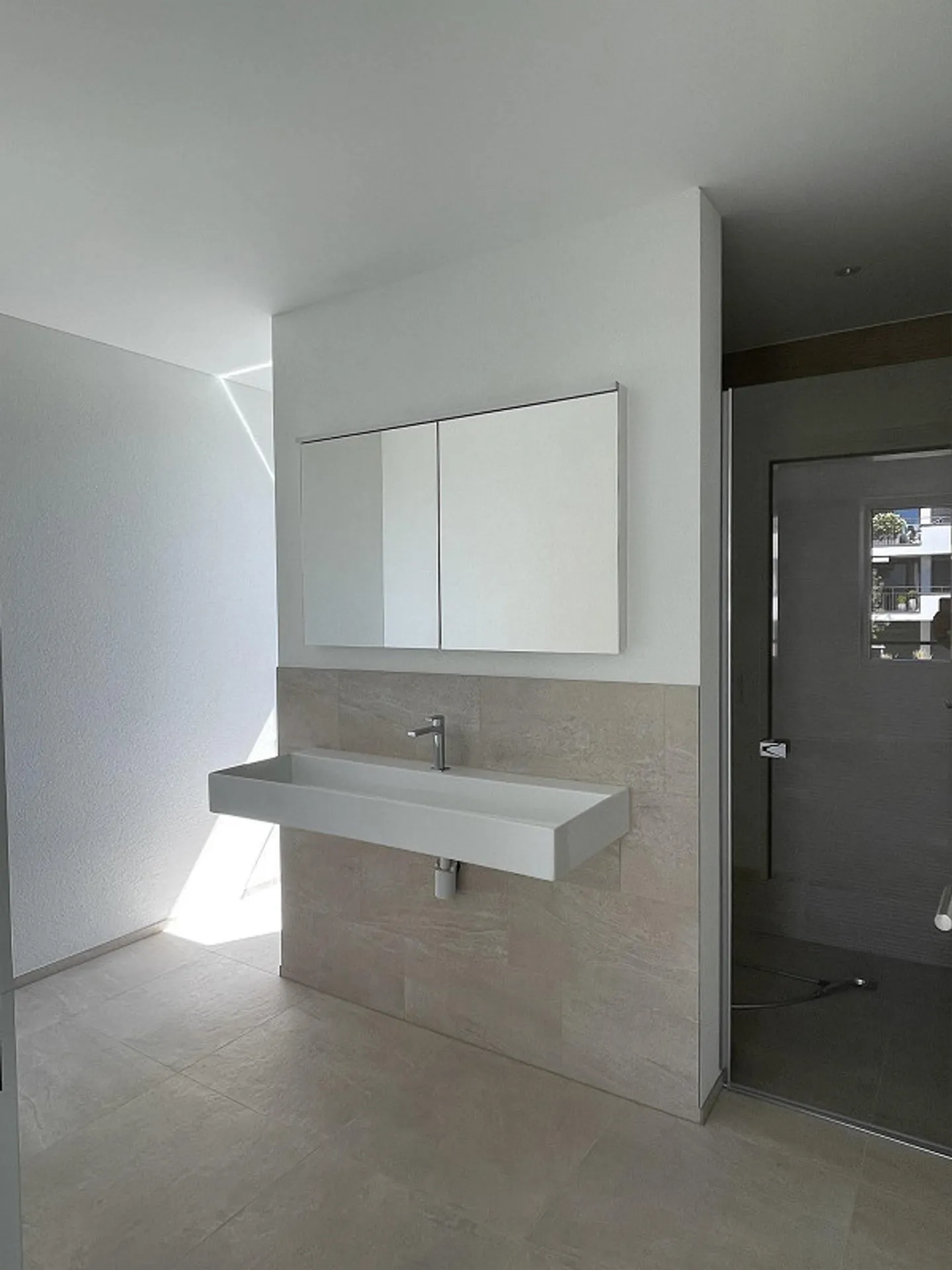 NOUVEAU: Maison individuelle spacieuse, moderne et lumineuse! - Photo 6 sur 21