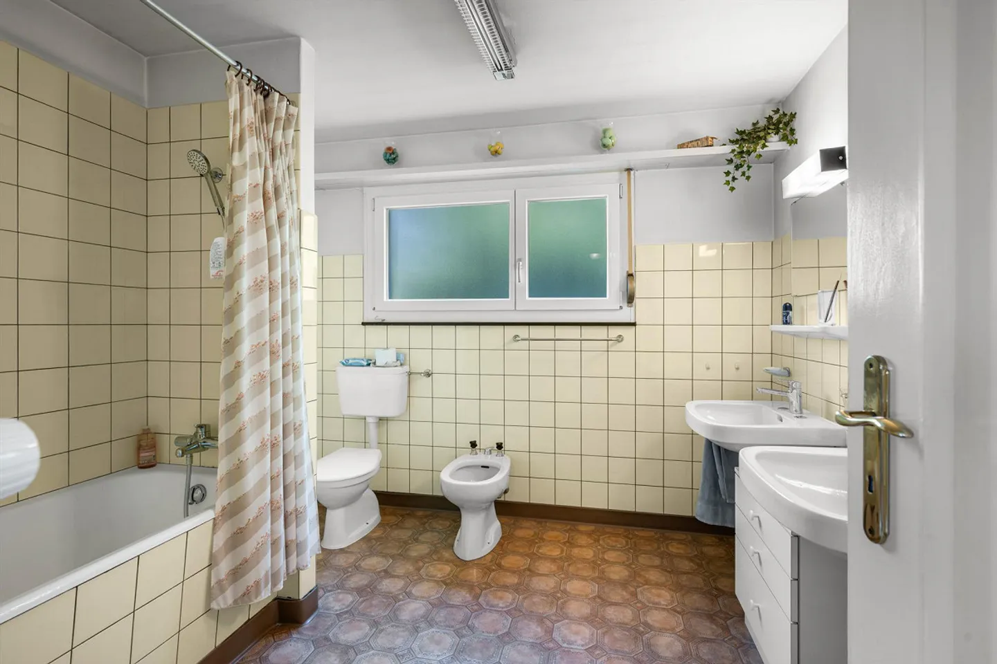 Charmantes Einfamilienhaus mit Garten - Foto 9 von 16