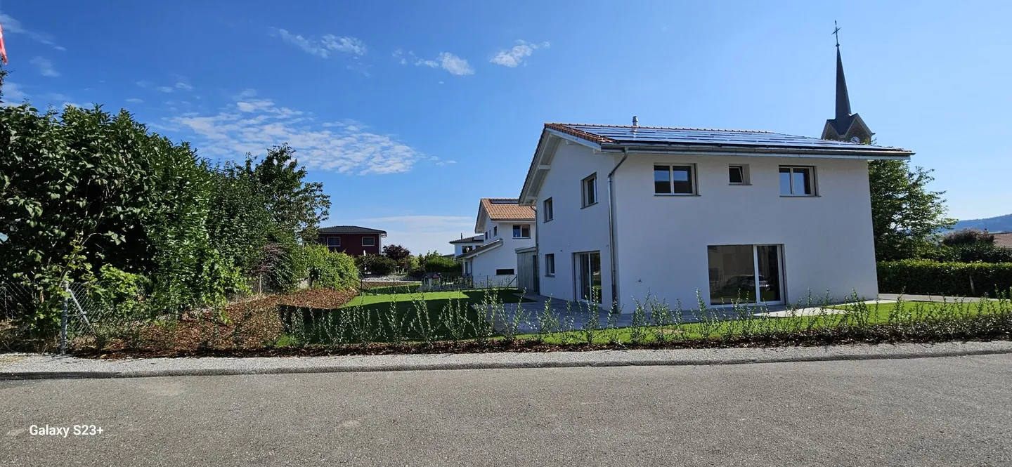 Geräumiges neues Einfamilienhaus mit 5,5 Zimmern - Foto 3 von 19