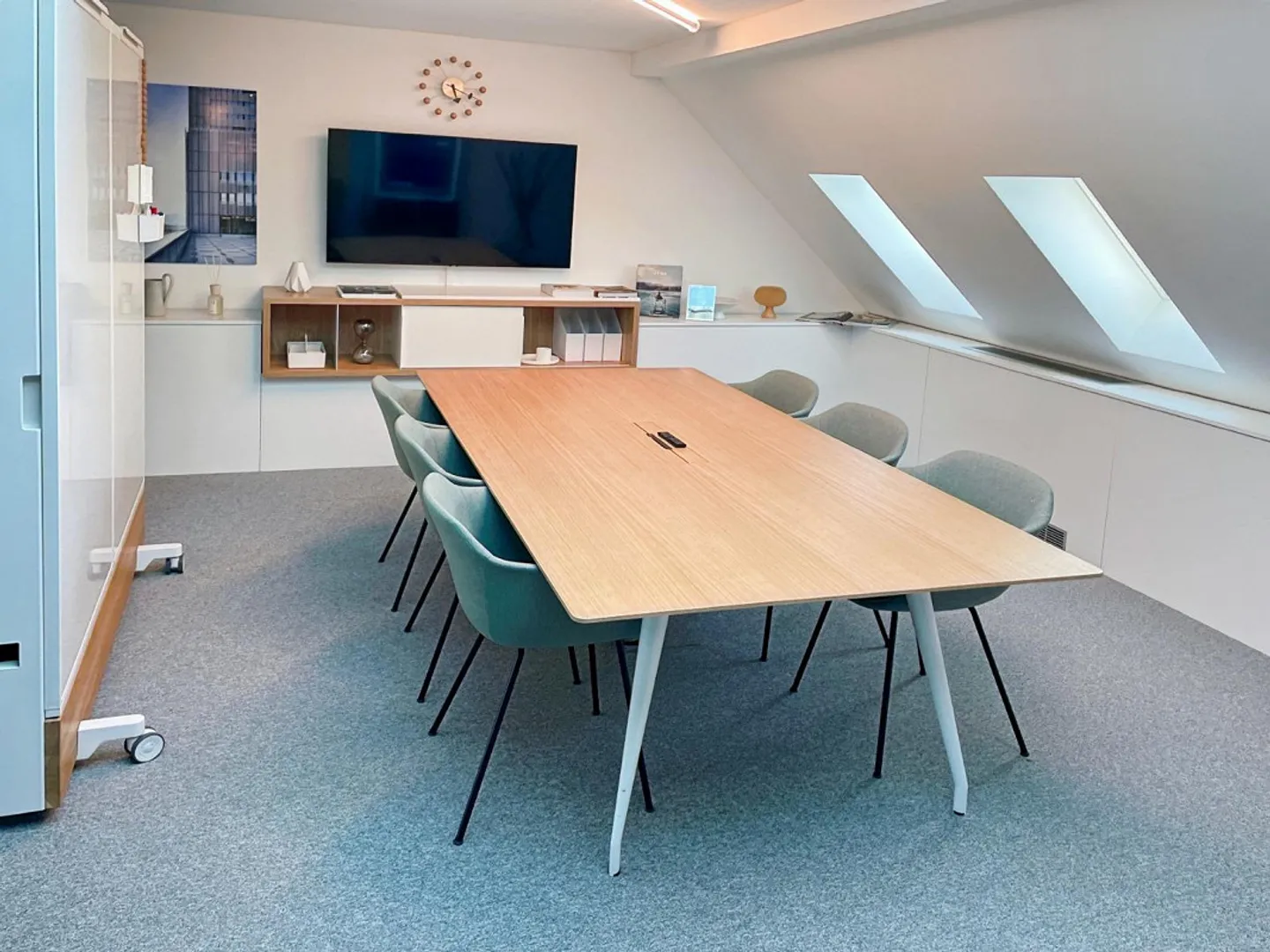 Bureaux privés entièrement équipés pour vous et votre équipe à Spaces Bahnhofplatz - Photo 9 sur 12