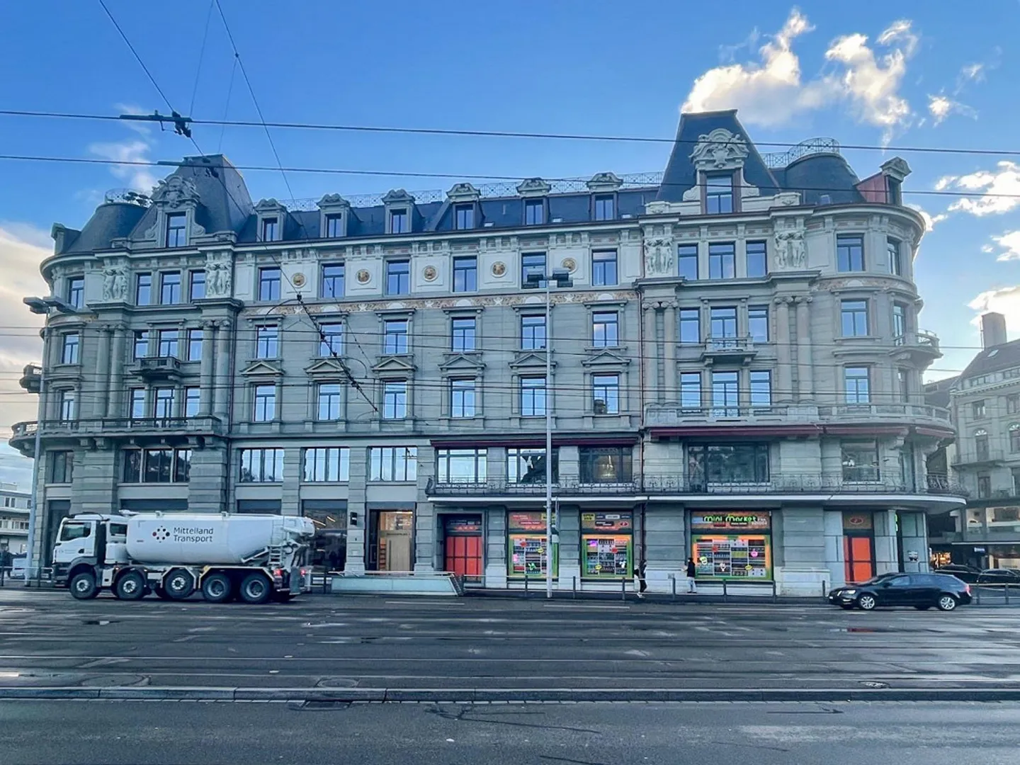 Bureaux privés entièrement équipés pour vous et votre équipe à Spaces Bahnhofplatz - Photo 12 sur 12