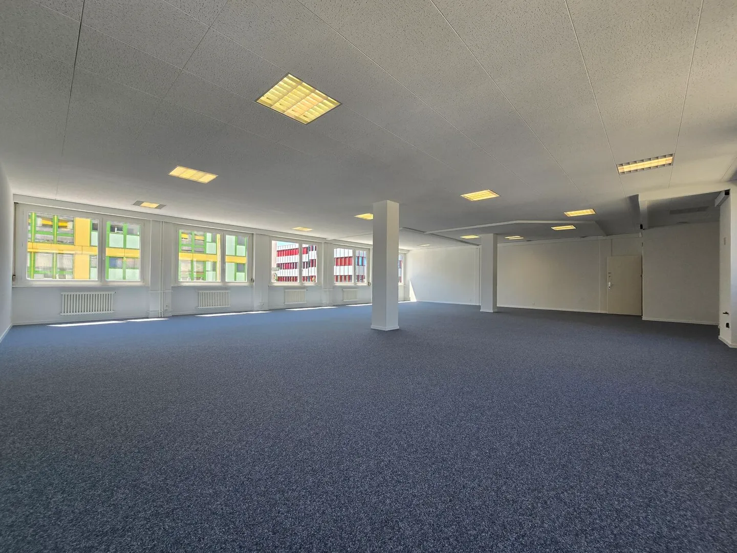 Spazio ufficio in affitto - Foto 1 di 7