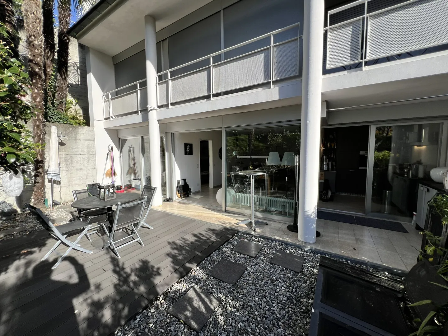 Elegante appartamento di 2,5 stanze con giardino - Foto 1 di 19