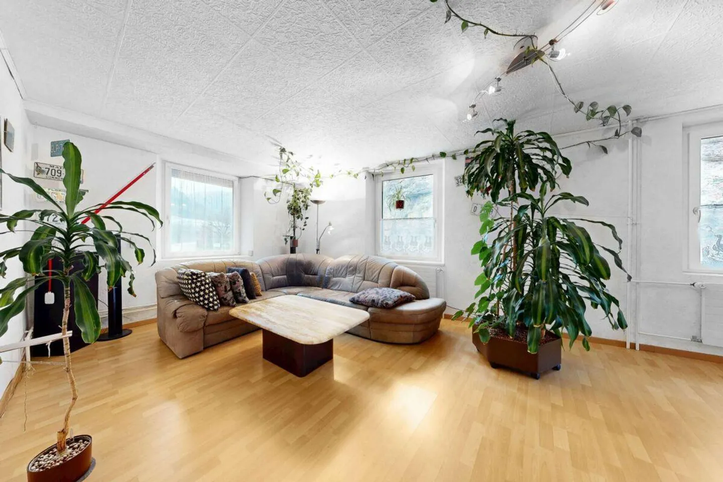 Geräumiges Einfamilienhaus - Foto 2 von 22