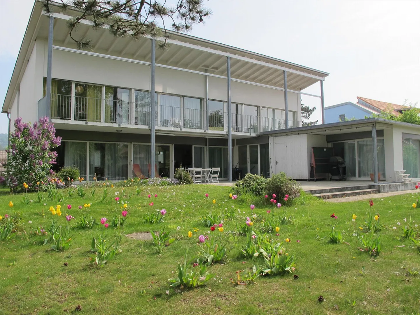 Freistehendes 11-Zimmerhaus Bellevuestrasse 18, Gümligen - Foto 2 von 29