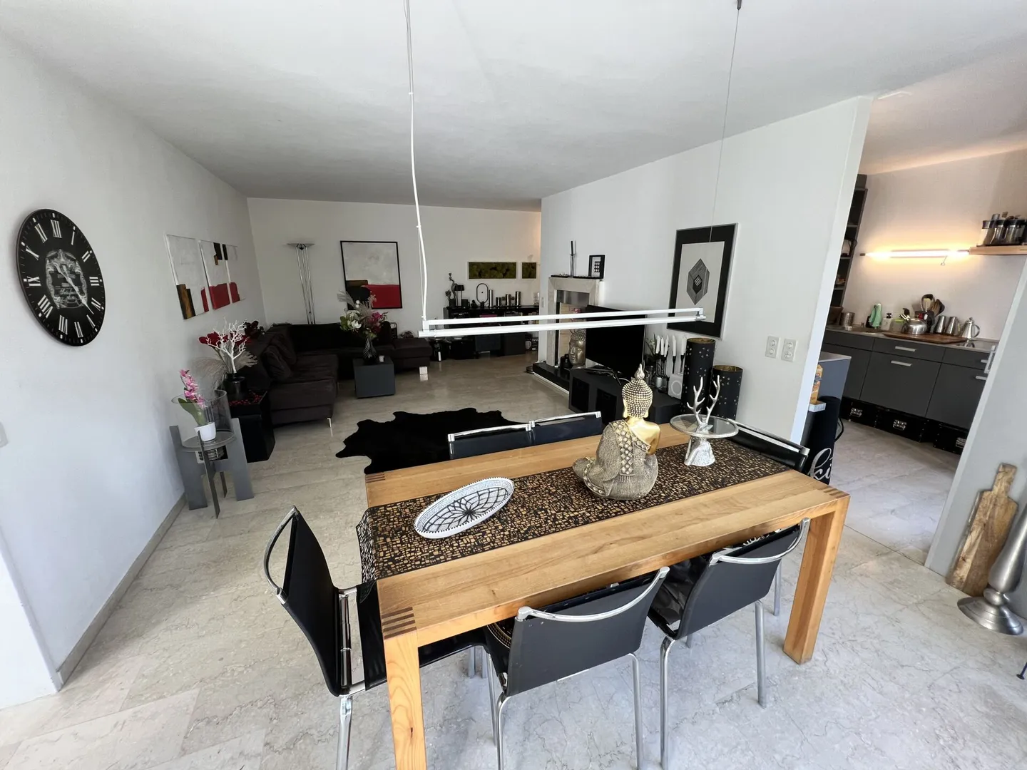 Elegante appartamento di 2,5 stanze con giardino - Foto 6 di 19