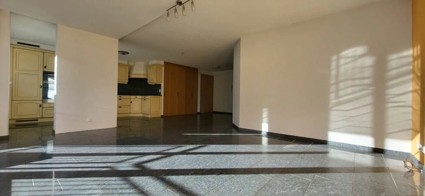 Dachgeschoss mit 3 Zimmern in der Gemeinde Saxon - Foto 4 von 16