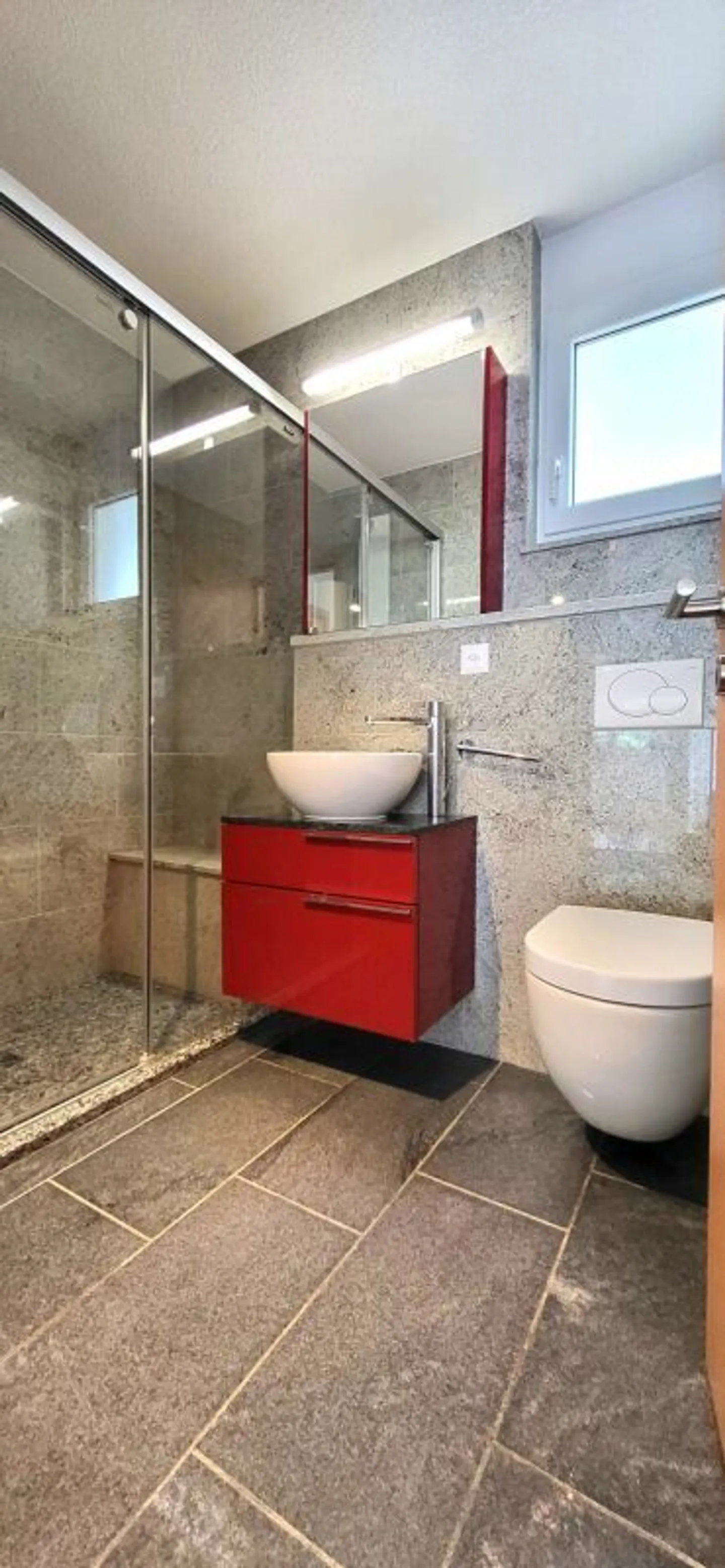 Dachgeschoss mit 3 Zimmern in der Gemeinde Saxon - Foto 7 von 16