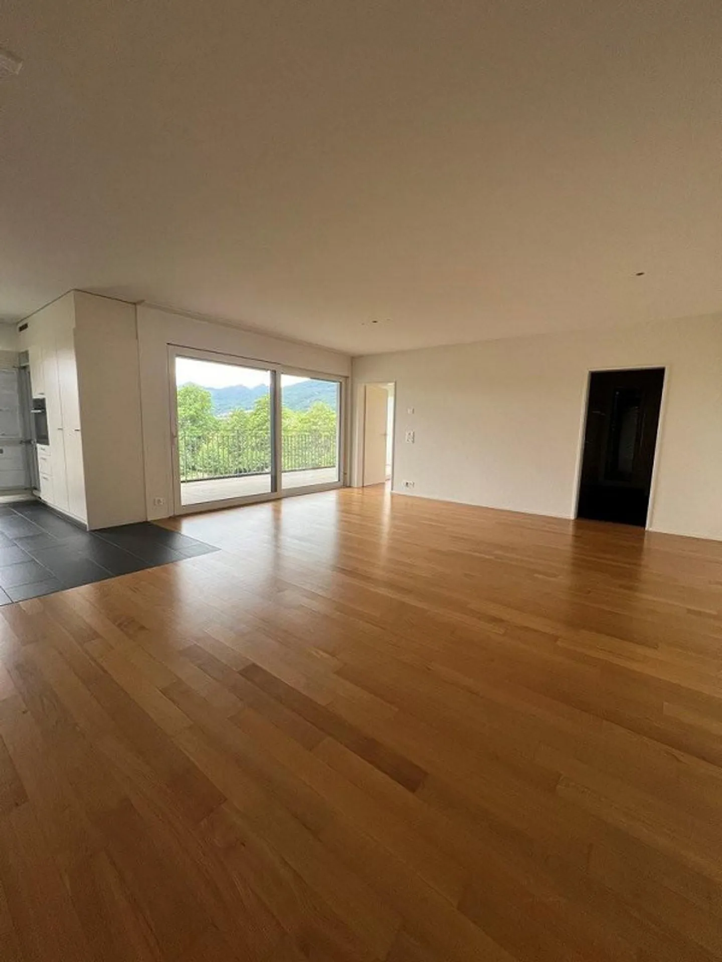 Wohnglück im Grünen - Foto 2 von 7