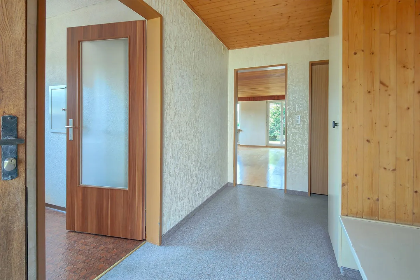 Maison individuelle de 5,5 pièces avec garage double - Photo 3 sur 18