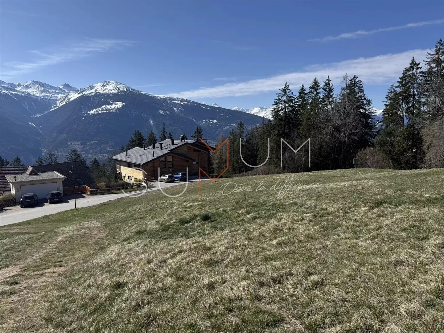 Baugrundstück - Foto 1 von 4
