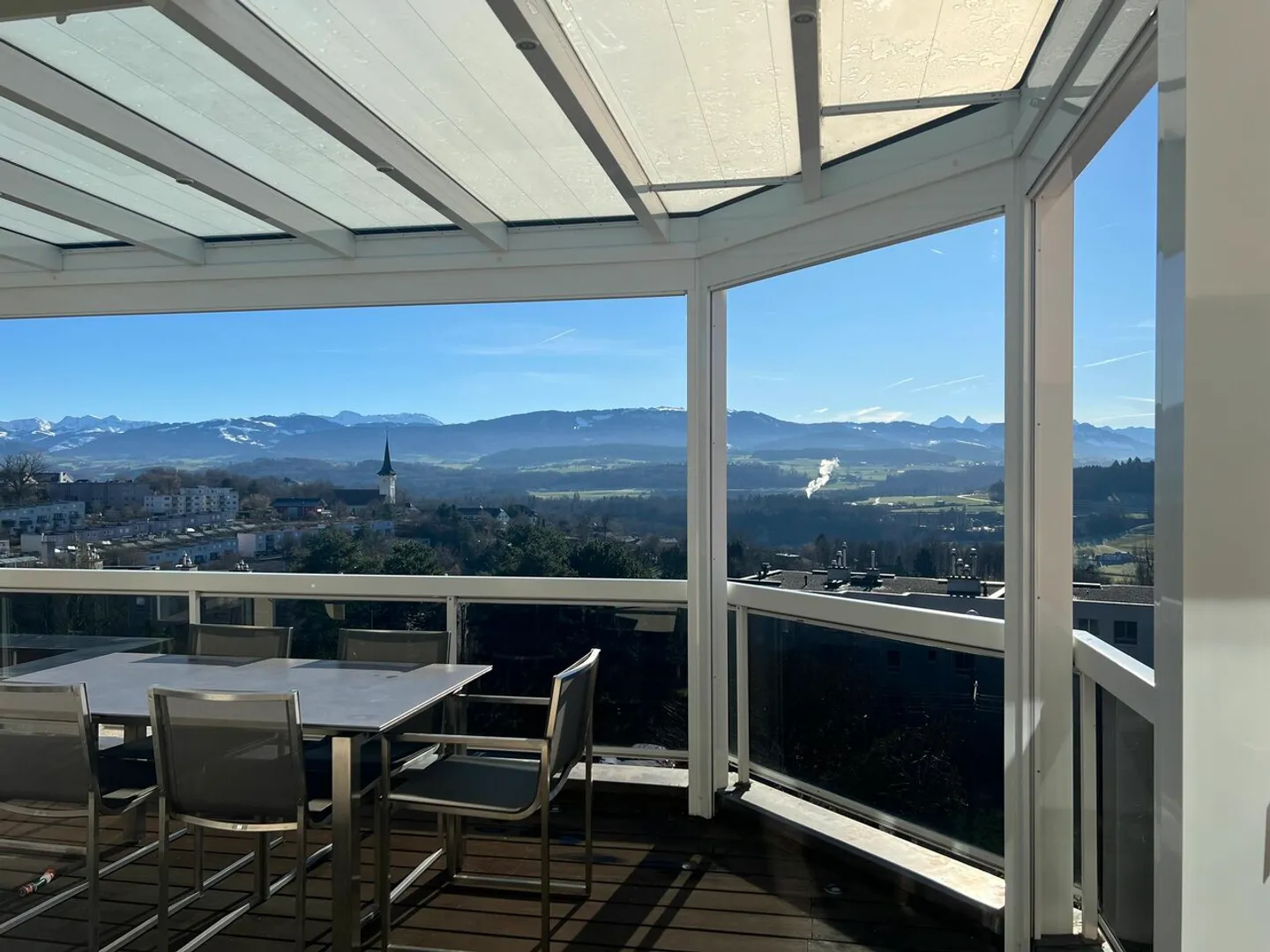 Luxuriöse Penthouse mit Panoramablick - Foto 8 von 9