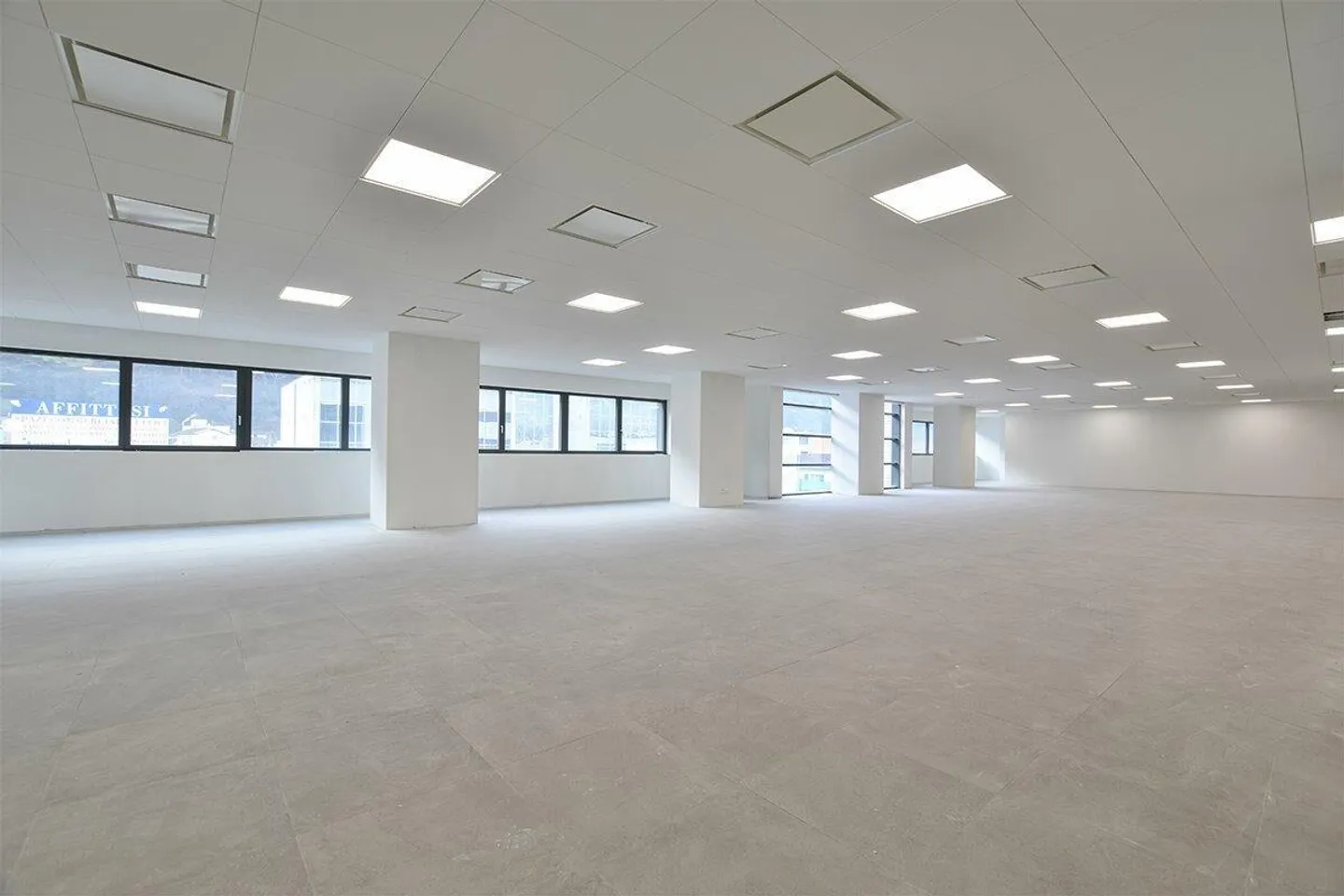 Modulare Geschäftsflächen in einer strategischen Zone - Foto 3 von 9