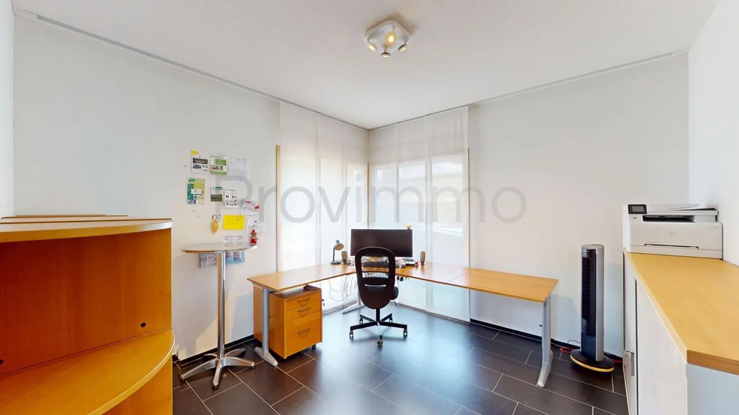 Representative 8-Room Villa with Breathtaking Panoramic Views - Photo 10 of 13