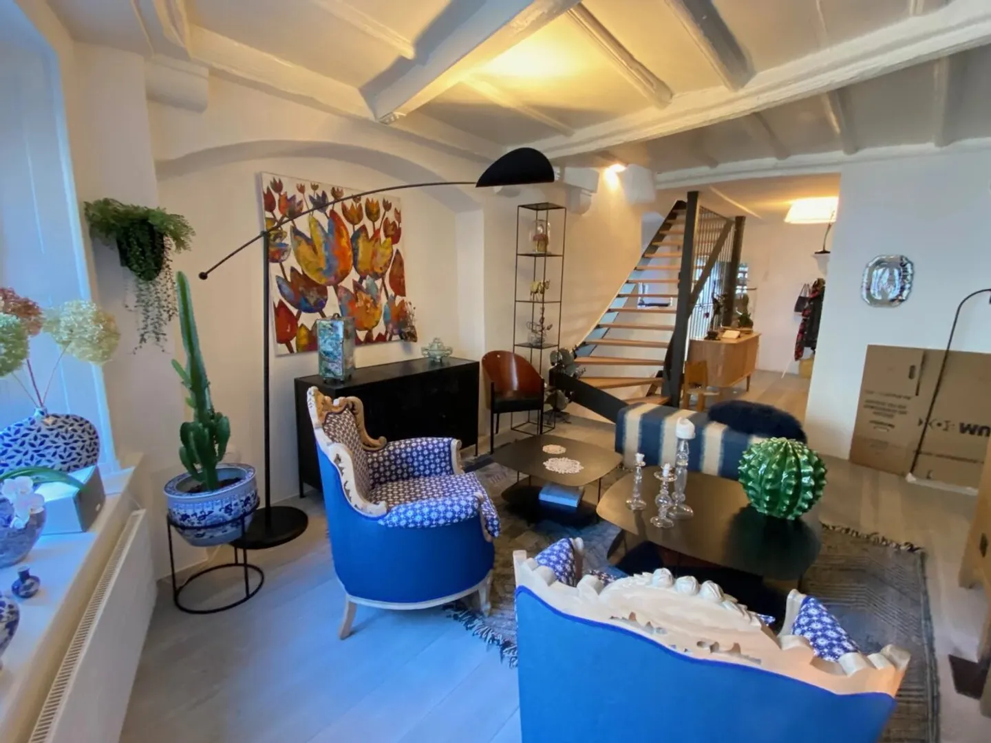 LE LANDERON (NE): Beautiful 16th-century village house completely renovated with commercial space. - Photo 5 of 13