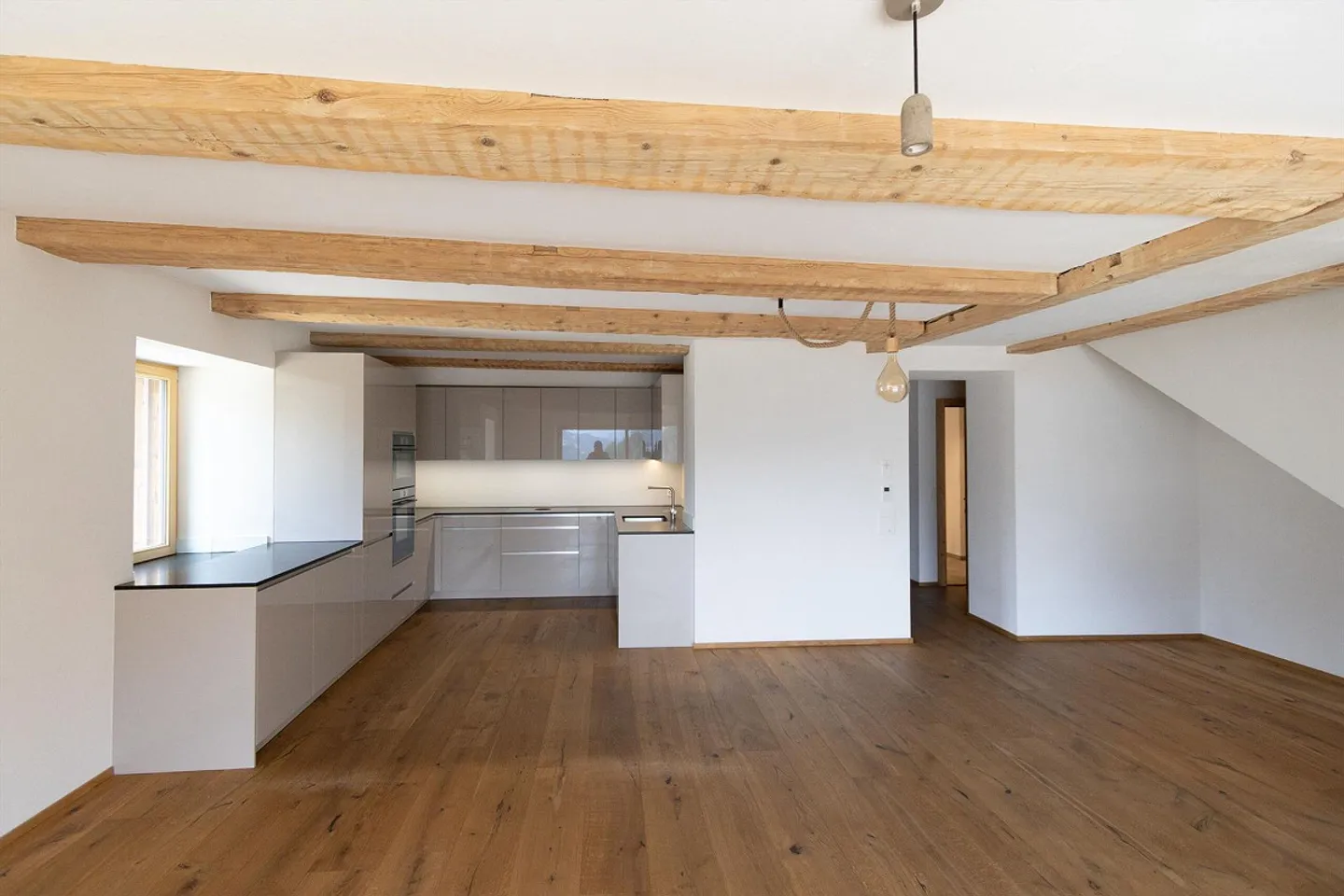 5.5 Room Penthouse Apartment with Panoramic View - Photo 4 of 20