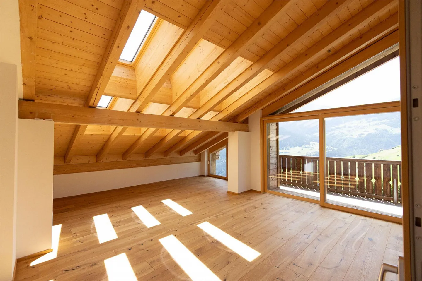 5.5 Room Penthouse Apartment with Panoramic View - Photo 8 of 20