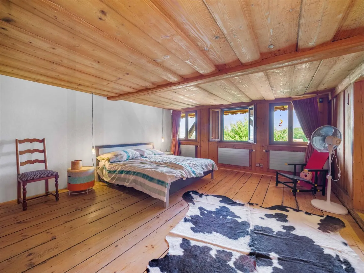 Sumptuous triplex apartment with 8.5 rooms in a listed renovated farmhouse, at c - Photo 6 of 13