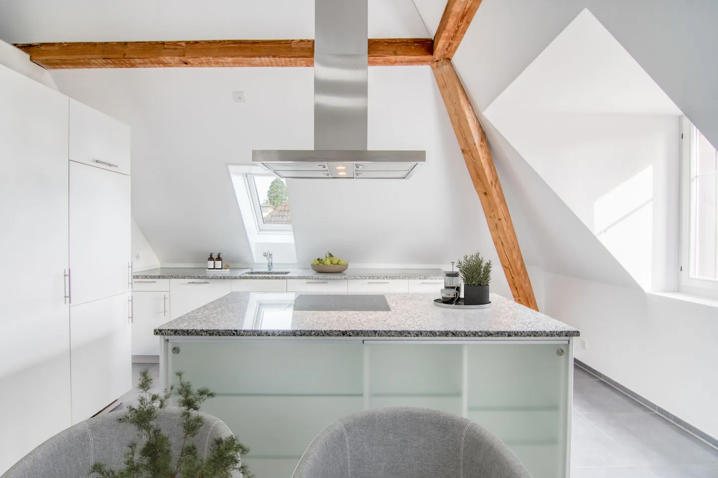 Appartamento attico di alta qualità 2½ locali + galleria: costruito nel 2013 nel popolare quartiere di Engeried, Bern-Länggasse - Foto 6 di 28