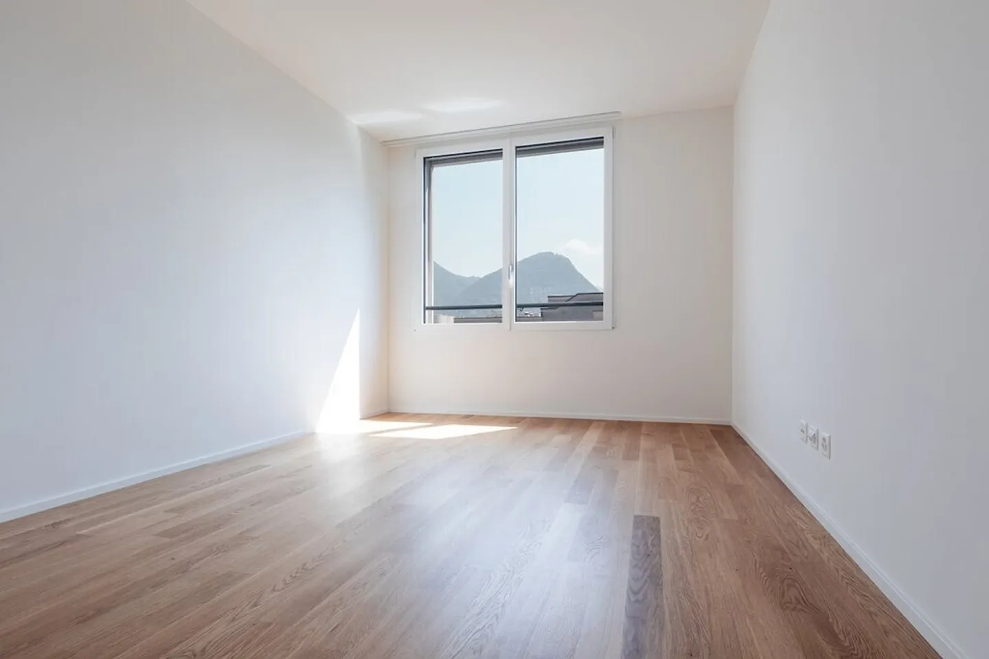Lumino et moderne 3.5 pièces au cœur de Massagno - Photo 9 sur 12