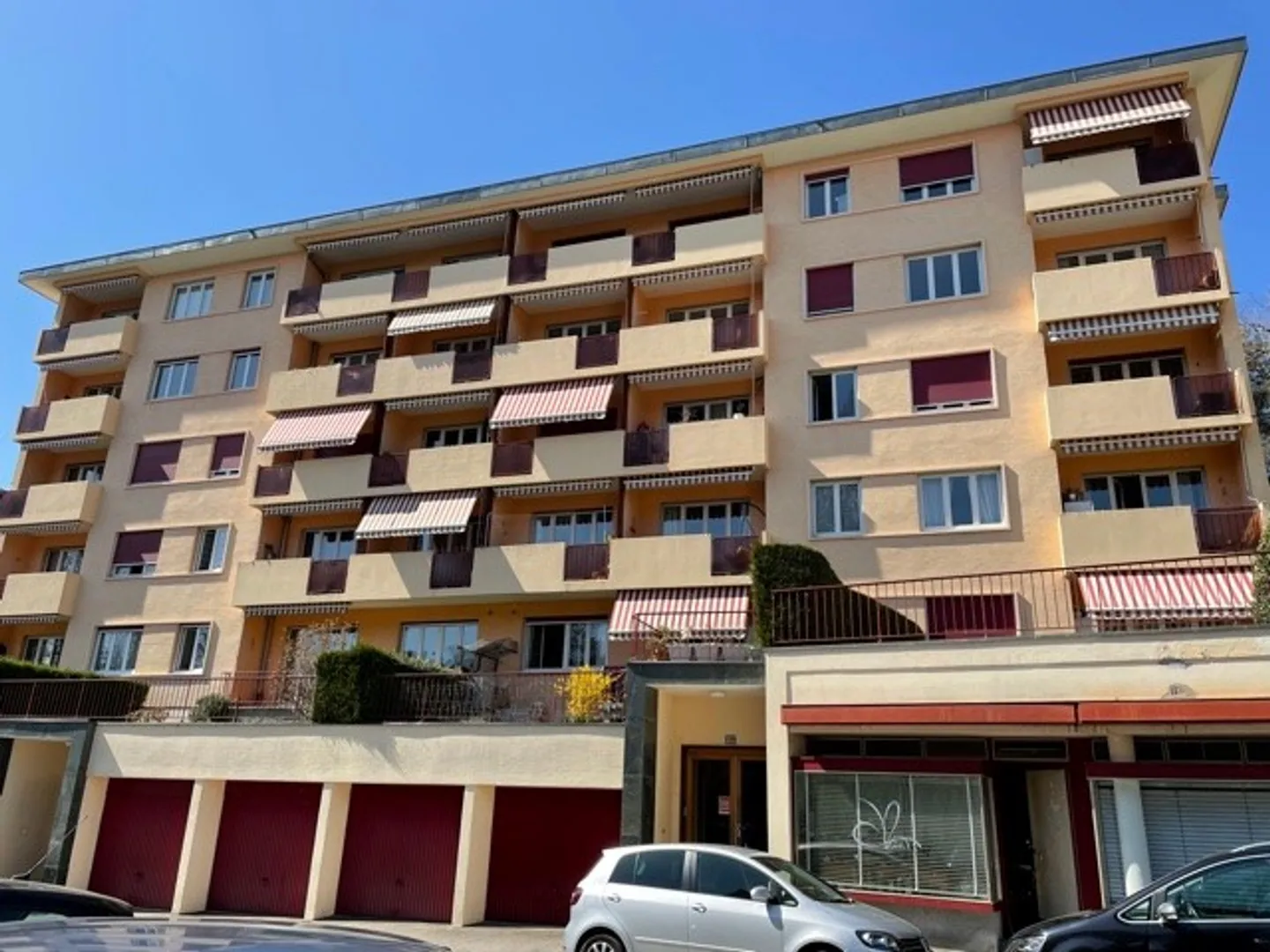 Garage Individuel à Louer - Photo 2 sur 2