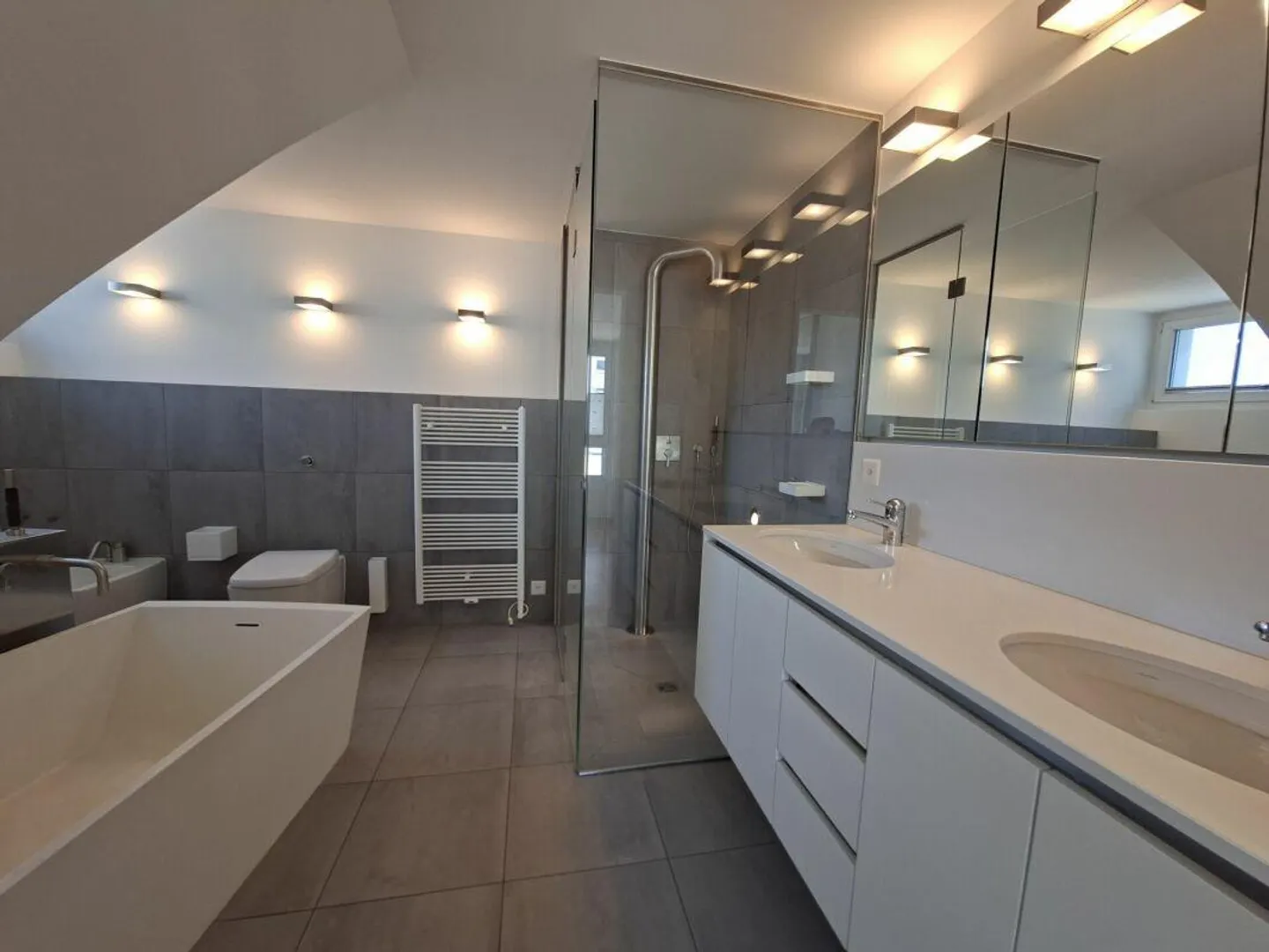 Vie extraordinaire - Maisonette avec galerie et finition exclusive - Photo 7 sur 14