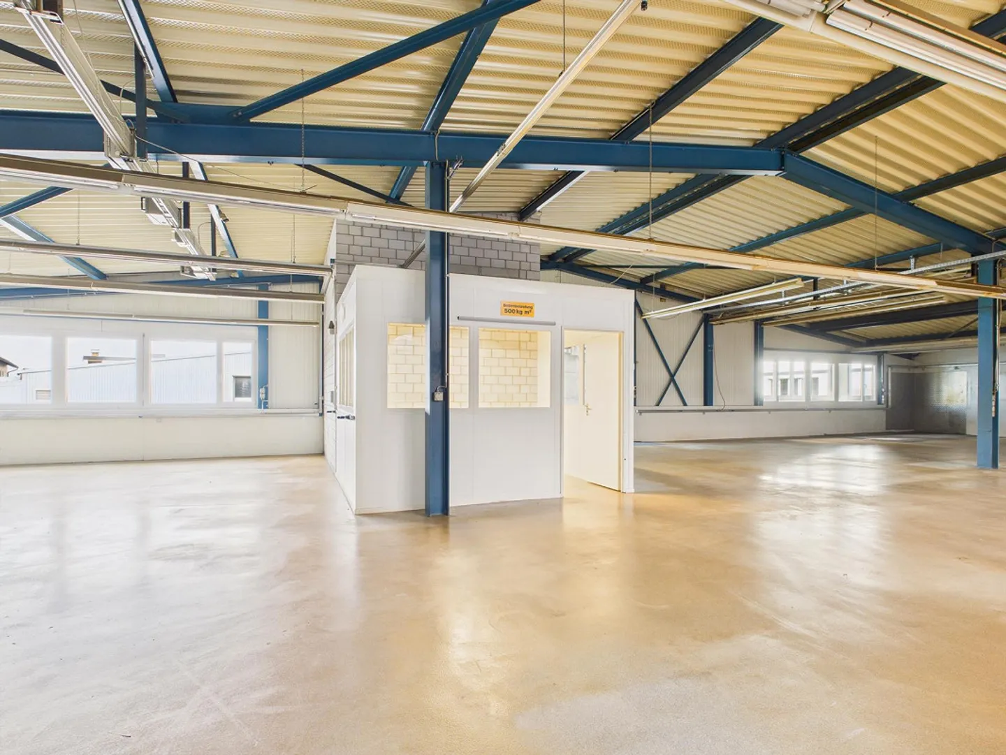 Commercial Space in Wetzikon - Photo 2 of 10