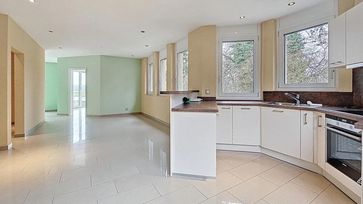 Magnificent 3-room apartment (135m2) with terrace in Vallon / FR - Photo 4 of 14