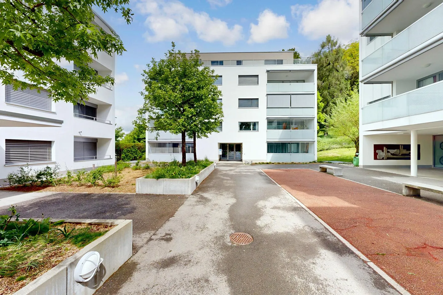 Spacious Accommodation - Photo 1 of 10