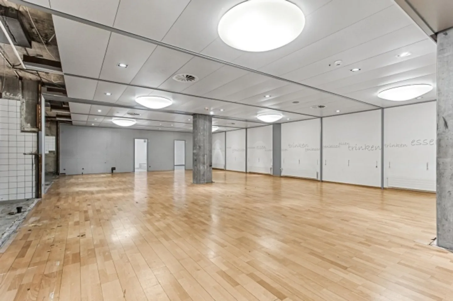 Mischgenutztes Gebäude mieten - Foto 3 von 9