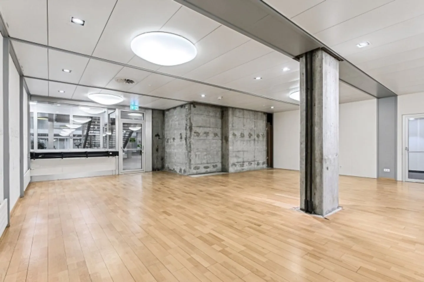 Mischgenutztes Gebäude mieten - Foto 5 von 9