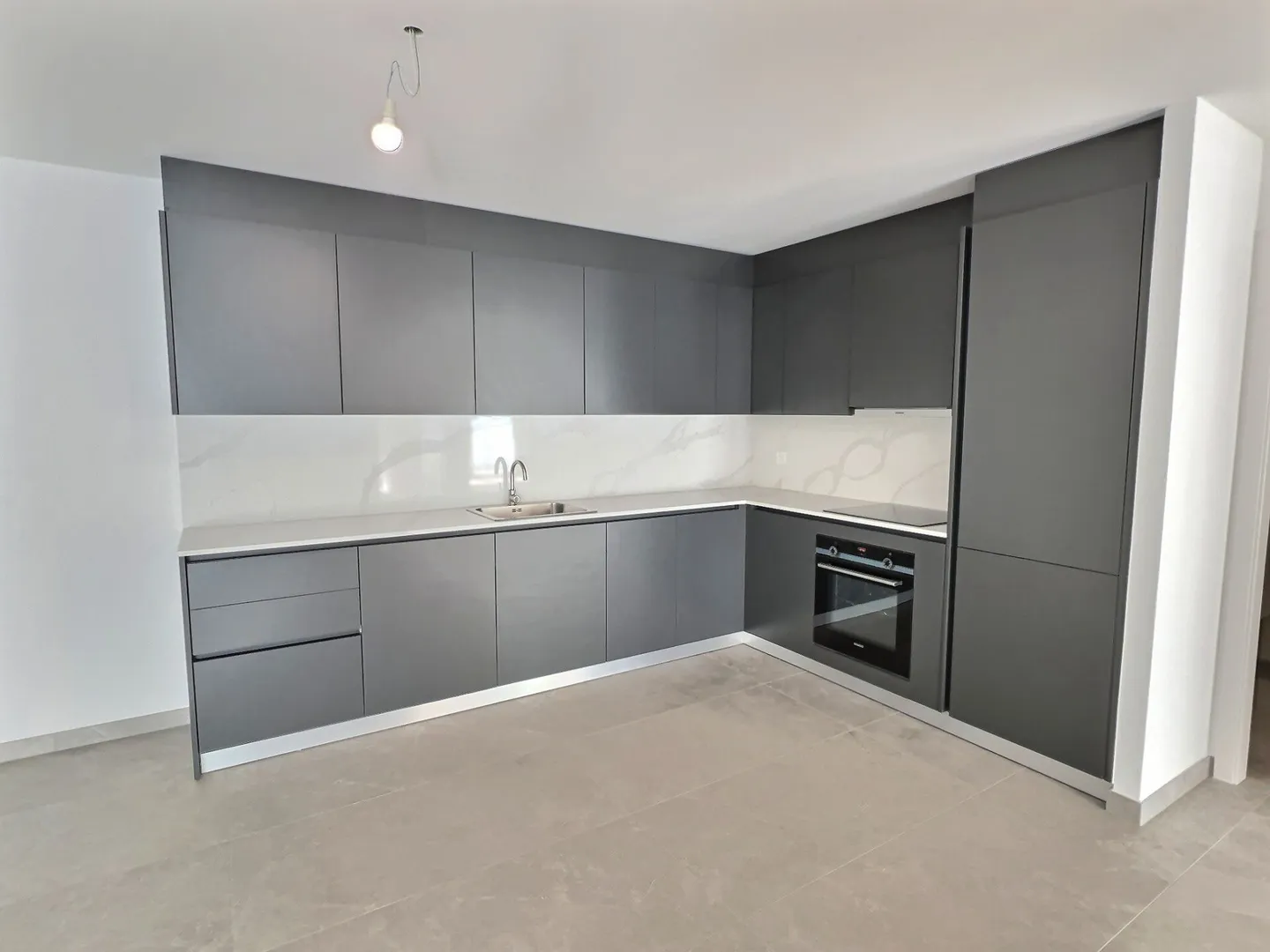 Geräumige 3,5-Zimmer-Wohnung mit großer Terrasse von 30 m2 - Foto 9 von 20