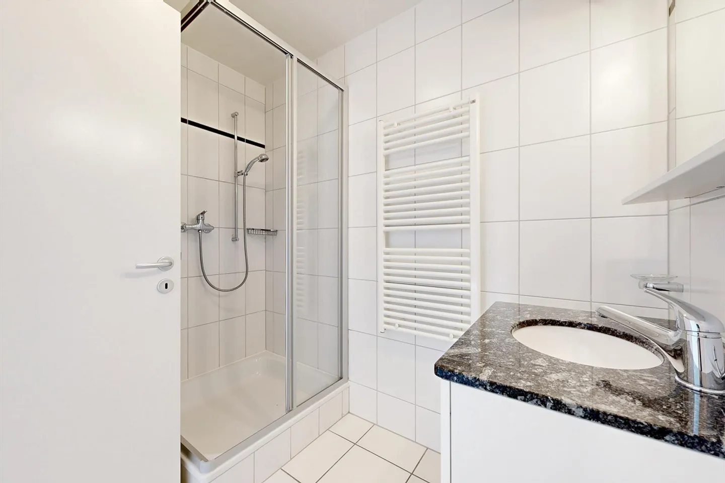 Spacious Accommodation - Photo 5 of 10