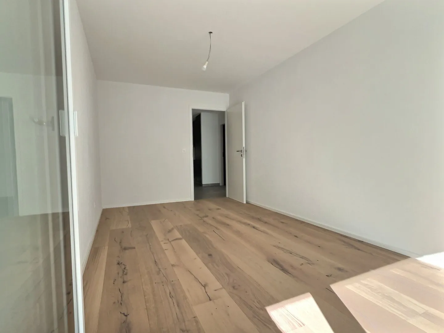 Geräumige 3,5-Zimmer-Wohnung mit großer Terrasse von 30 m2 - Foto 17 von 20