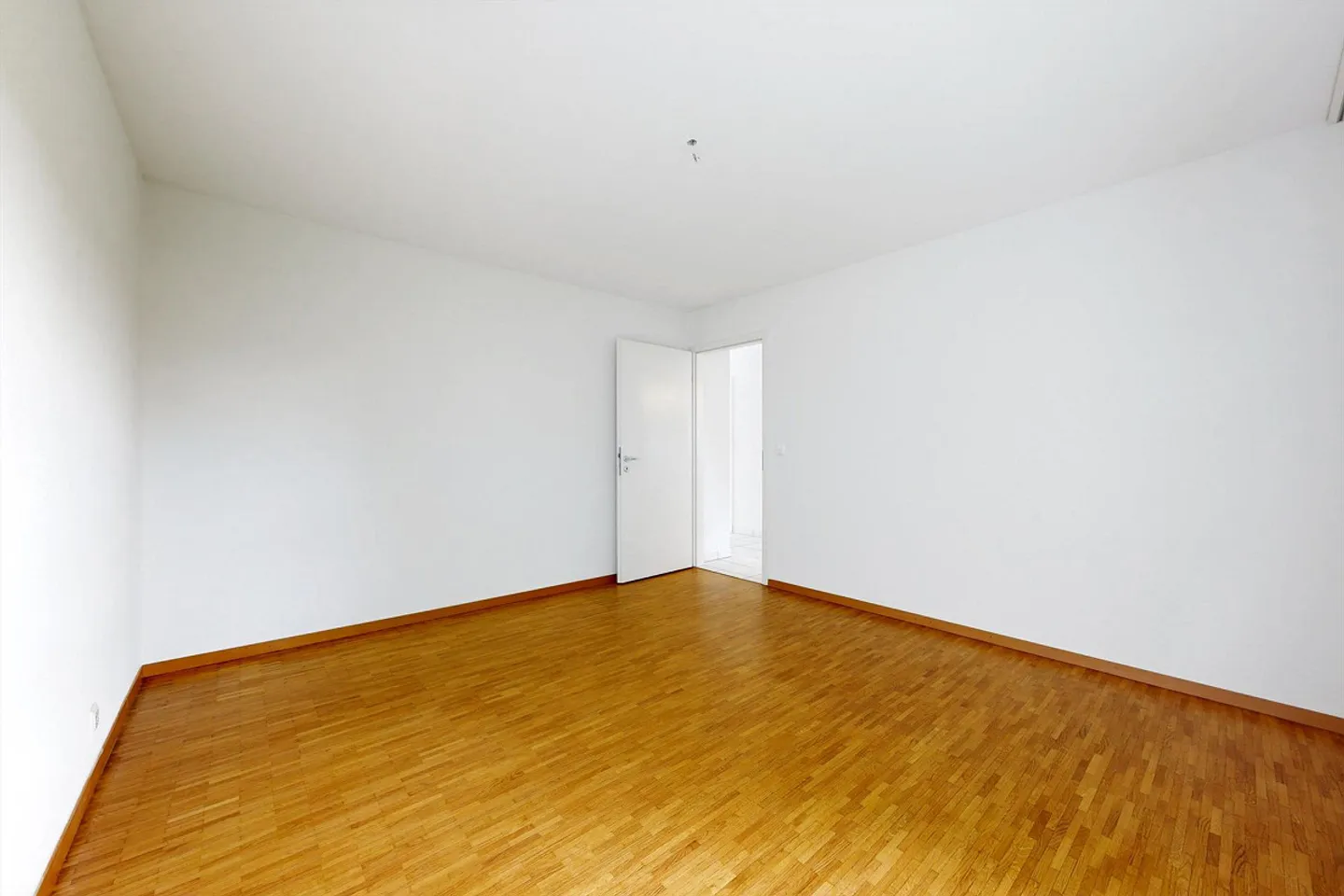 Spacious Accommodation - Photo 9 of 10