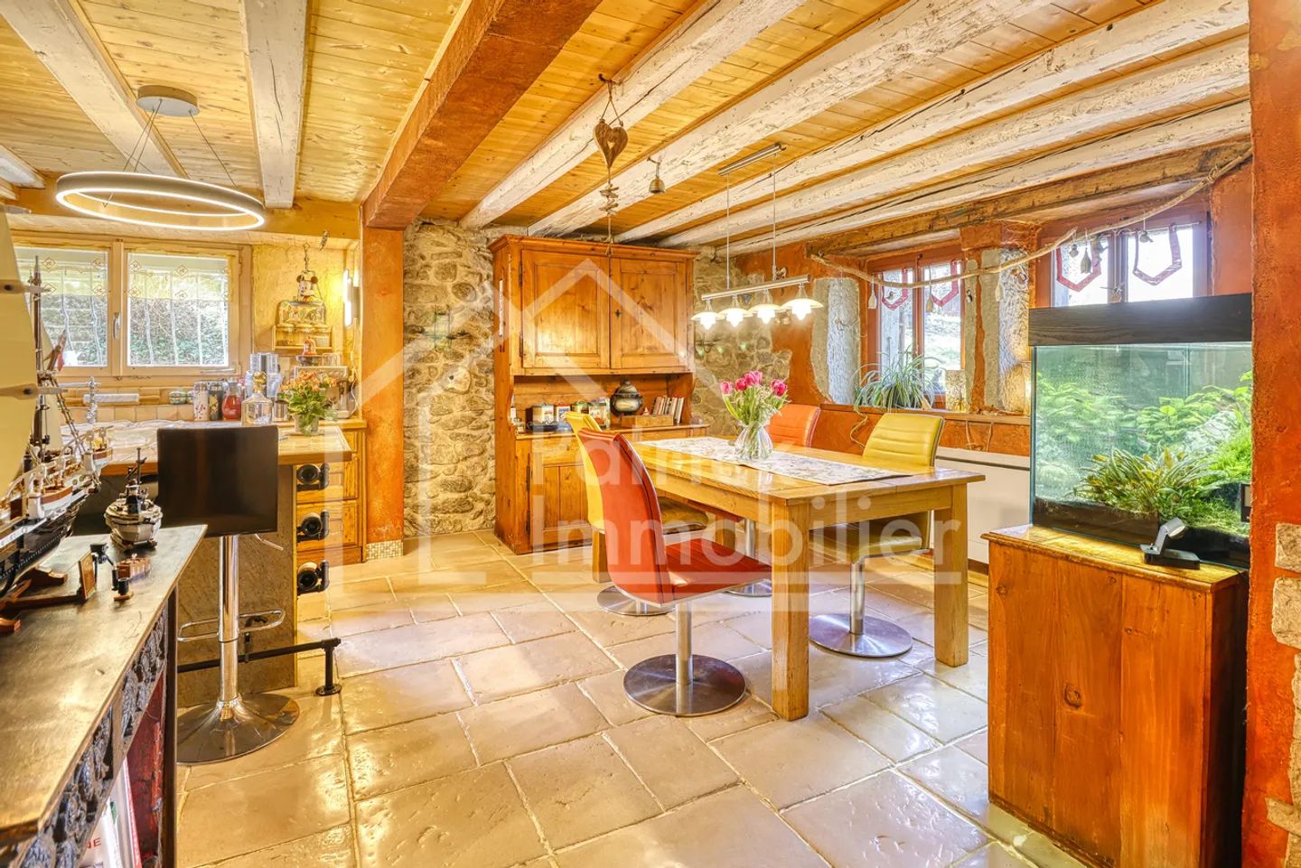 Characterful renovated farmhouse with swimming pool and equestrian facilities - Photo 3 of 14