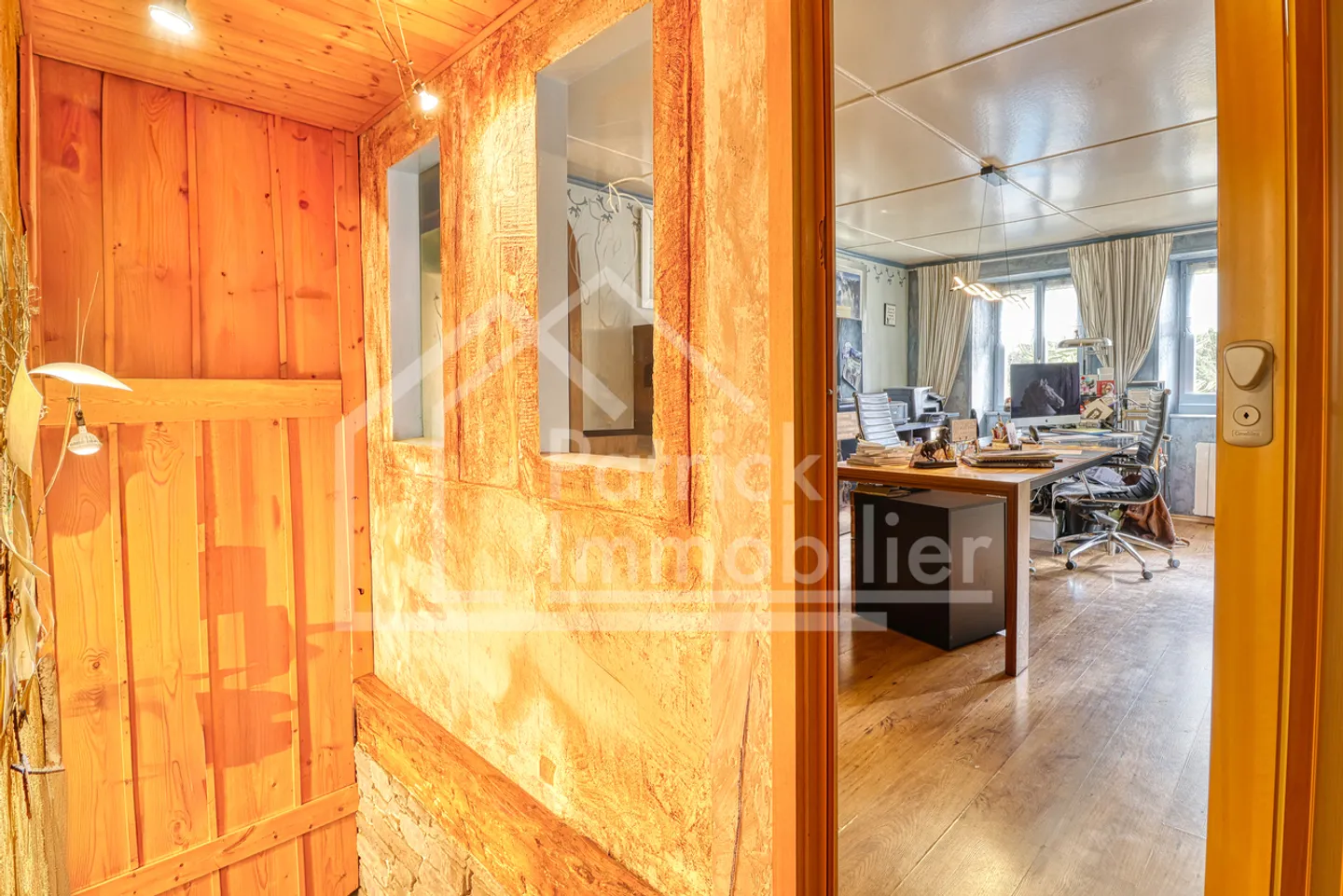 Characterful renovated farmhouse with swimming pool and equestrian facilities - Photo 8 of 14