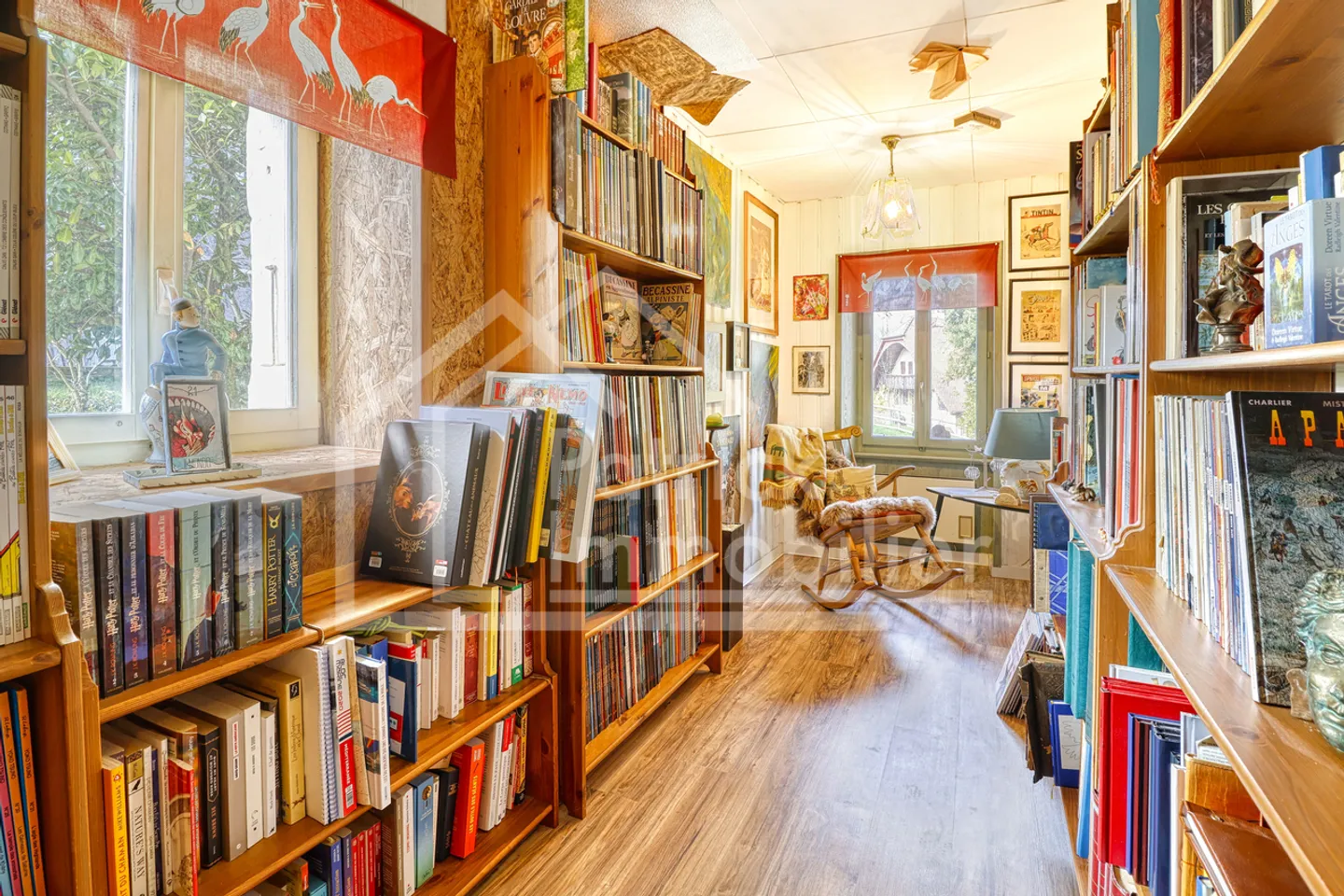 Characterful renovated farmhouse with swimming pool and equestrian facilities - Photo 9 of 14