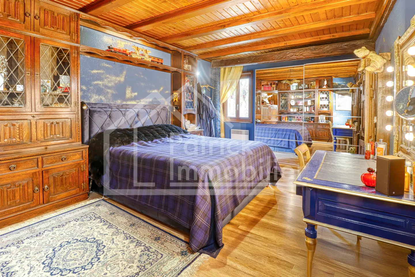 Characterful renovated farmhouse with swimming pool and equestrian facilities - Photo 12 of 14