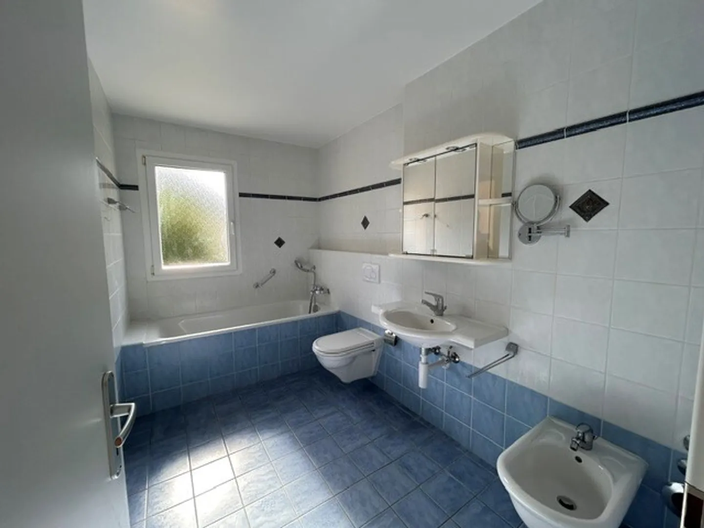 Appartement spacieux de 4 pièces - Photo 9 sur 11