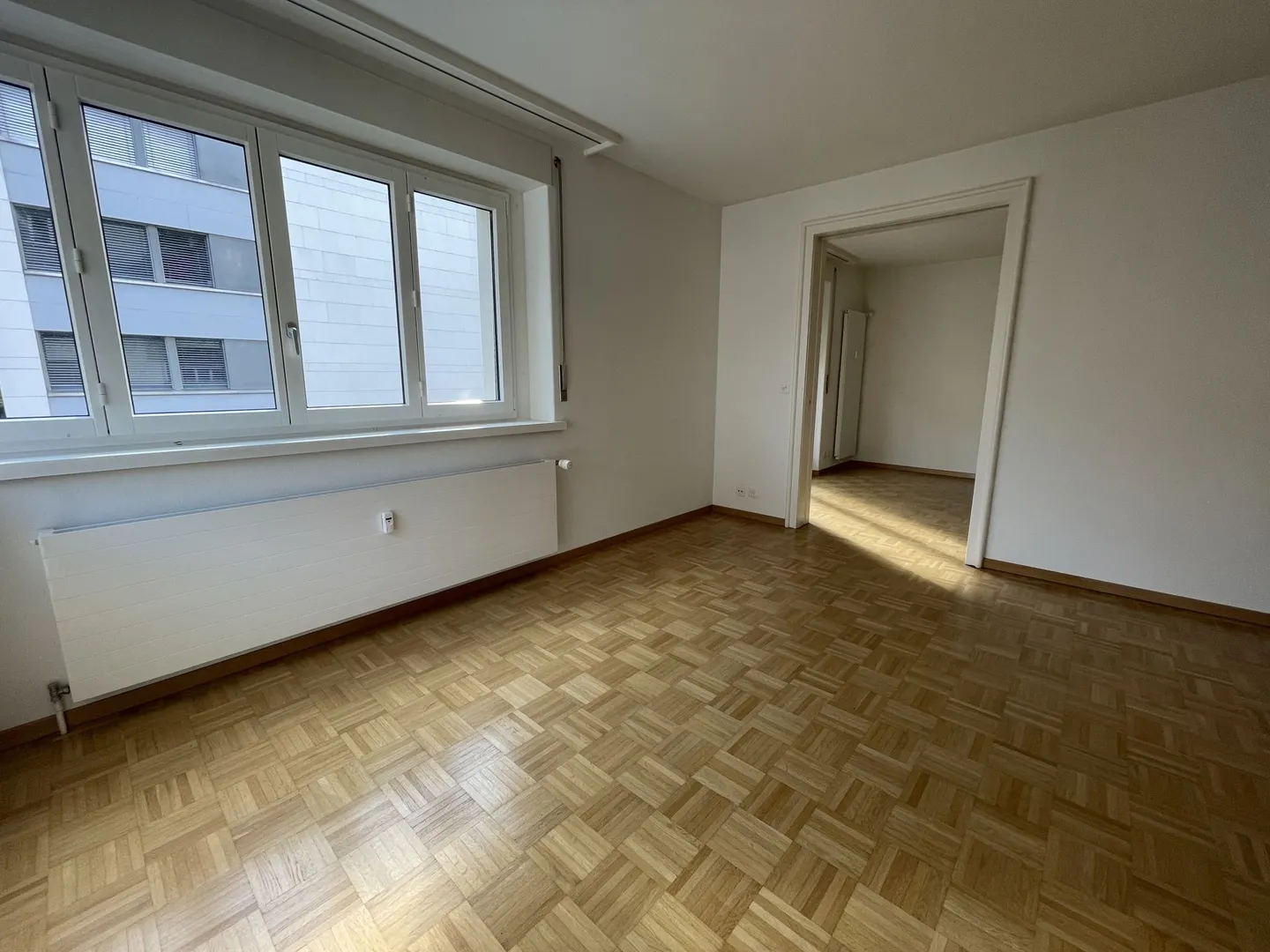 4-Room City Apartment - Photo 5 of 10