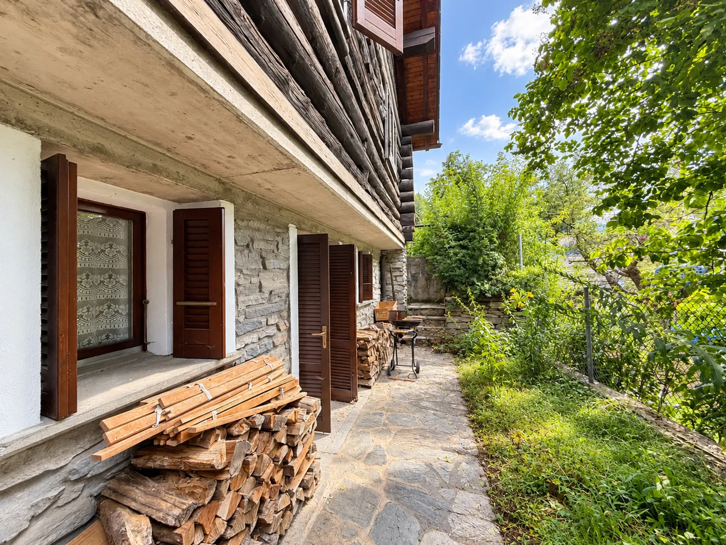 BELLE MAISON AVEC JARDIN ET PARKING - Photo 5 sur 12