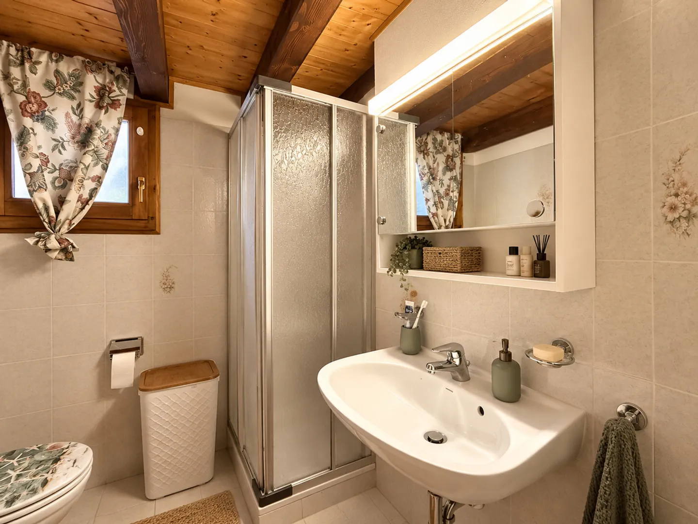 BELLE MAISON AVEC JARDIN ET PARKING - Photo 10 sur 12