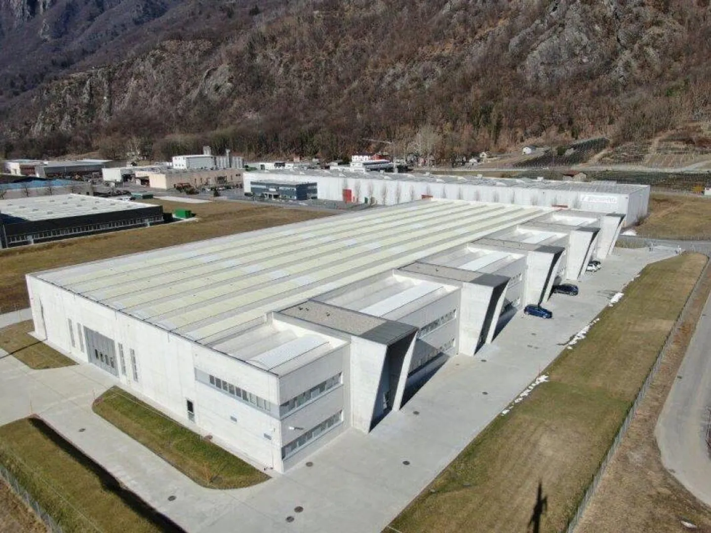 Spazi industriali modulari a San Vittore - Foto 2 di 13