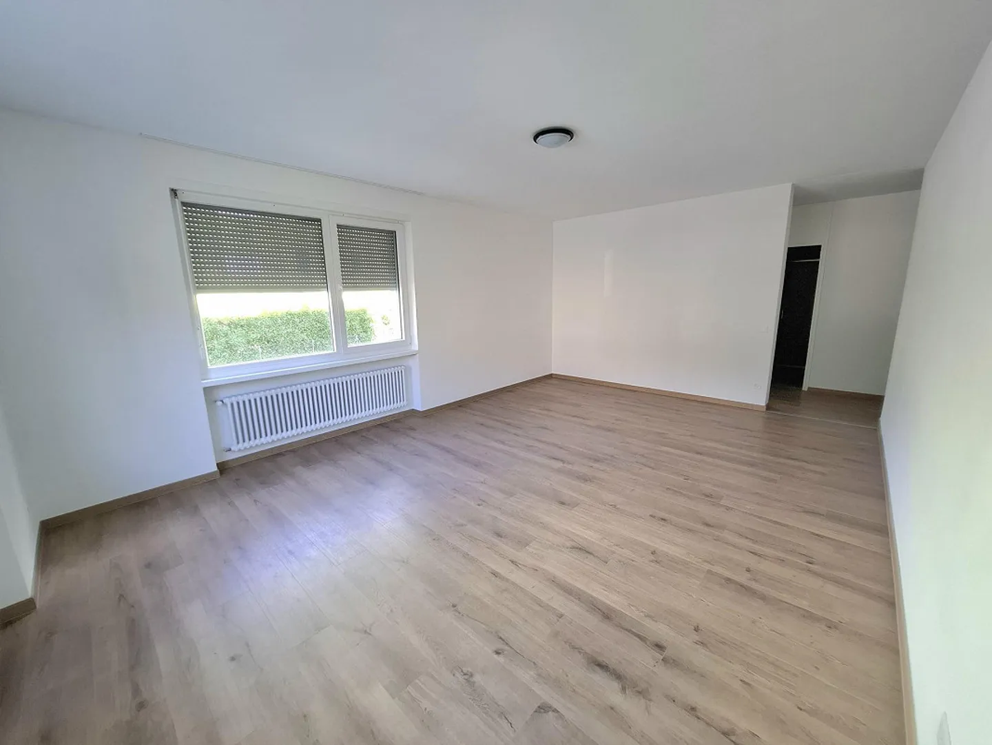 Helles und geräumiges Apartment mit 3,5 Zimmern in Castione, Kanton TI - Foto 5 von 14