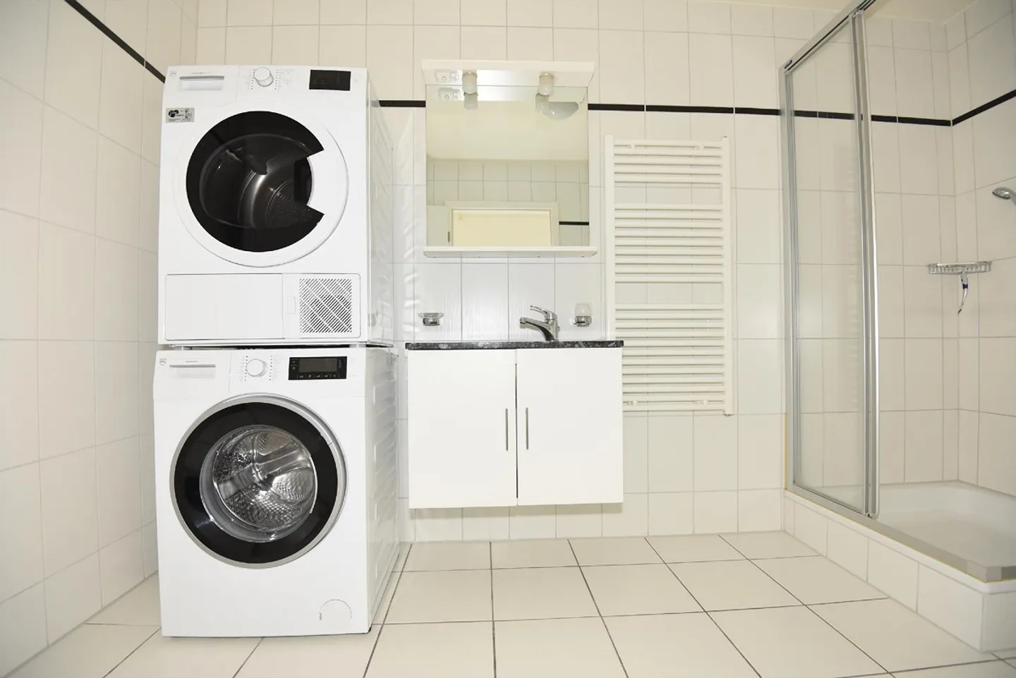 Bel appartement dans un cadre verdoyant - Photo 6 sur 9